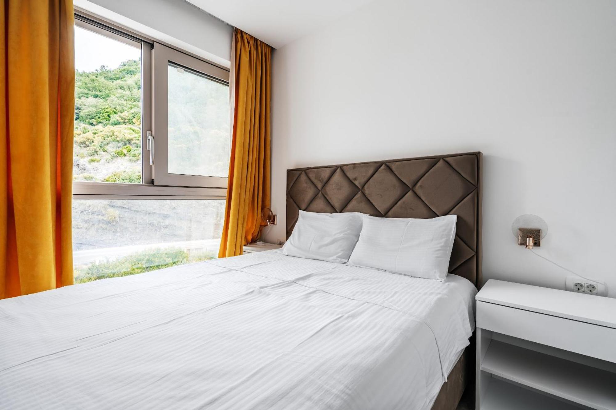 Aura Tower Aparments By In Property Rafajlovići Eksteriør bilde